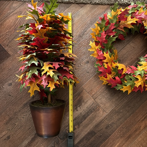 Fall Decorations - Picture 8 of 9